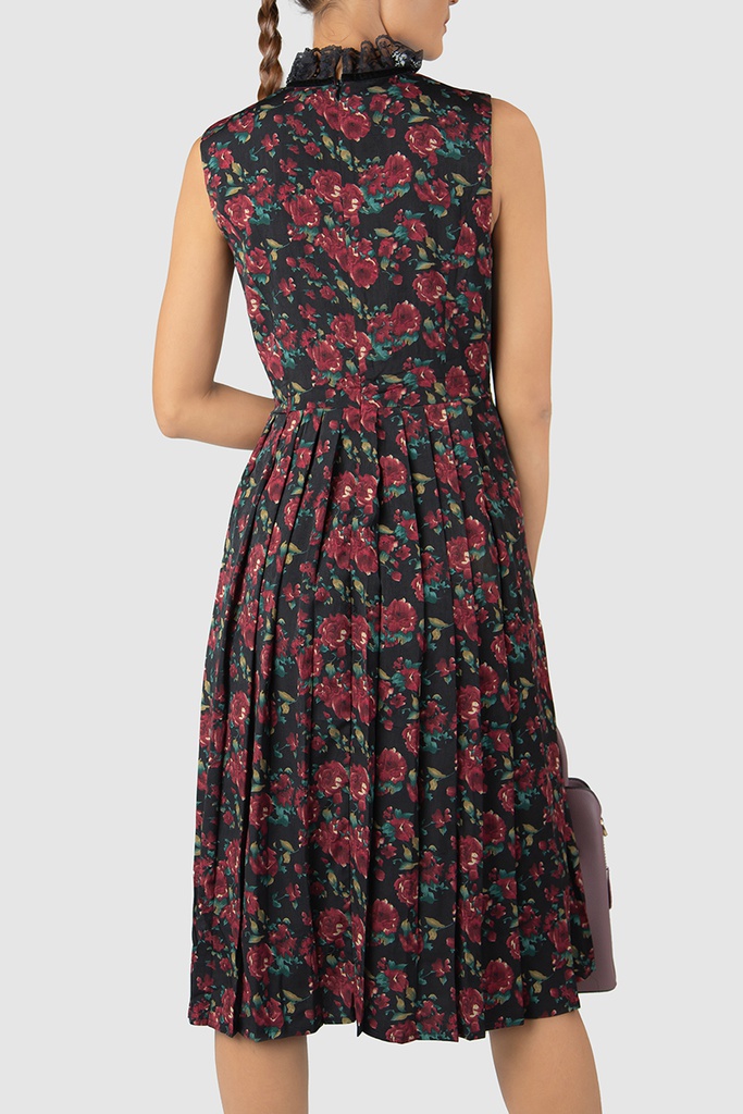 XL313076 Pleated Floral Dress Lady