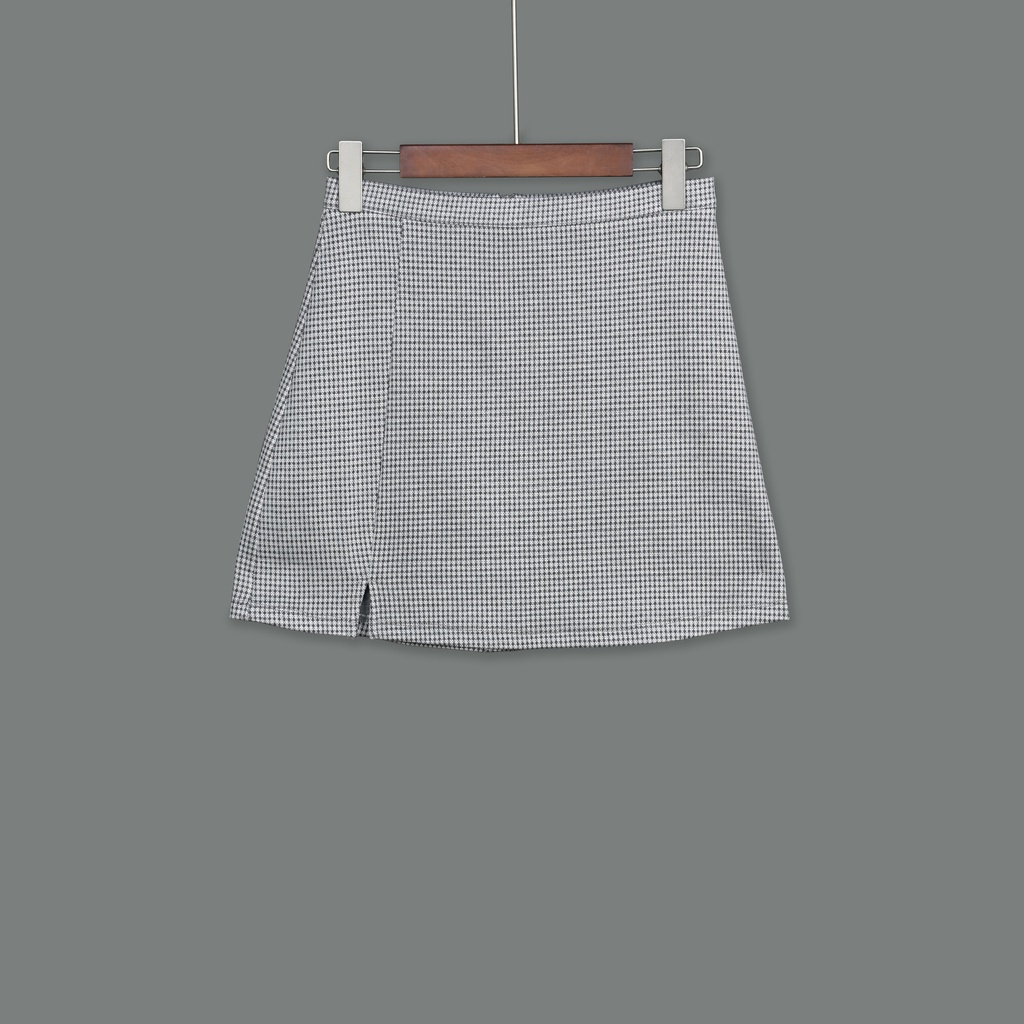 GK23166 Plaid Skirt Lady