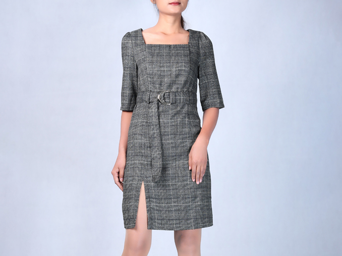 XL213402 Plaid Square Neck Dress Lady