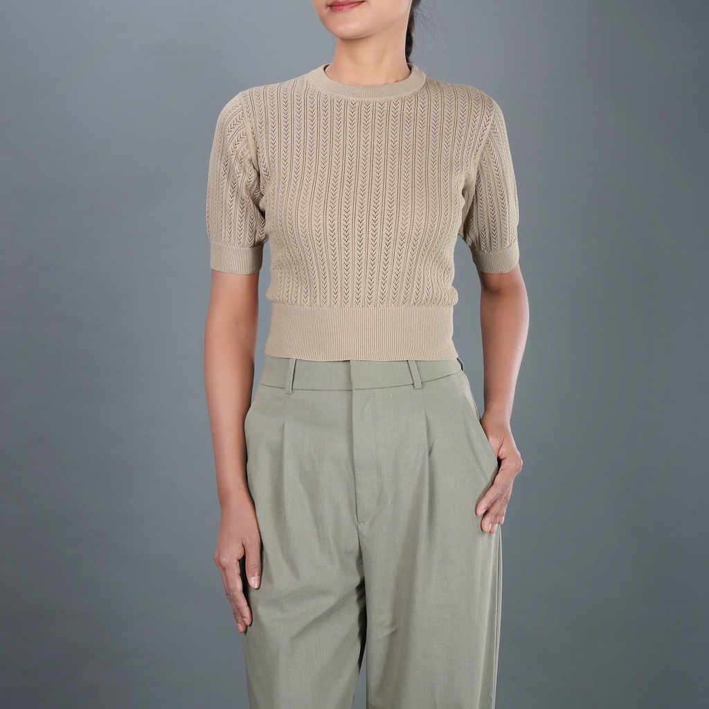 GH23357 Knit Top Lady