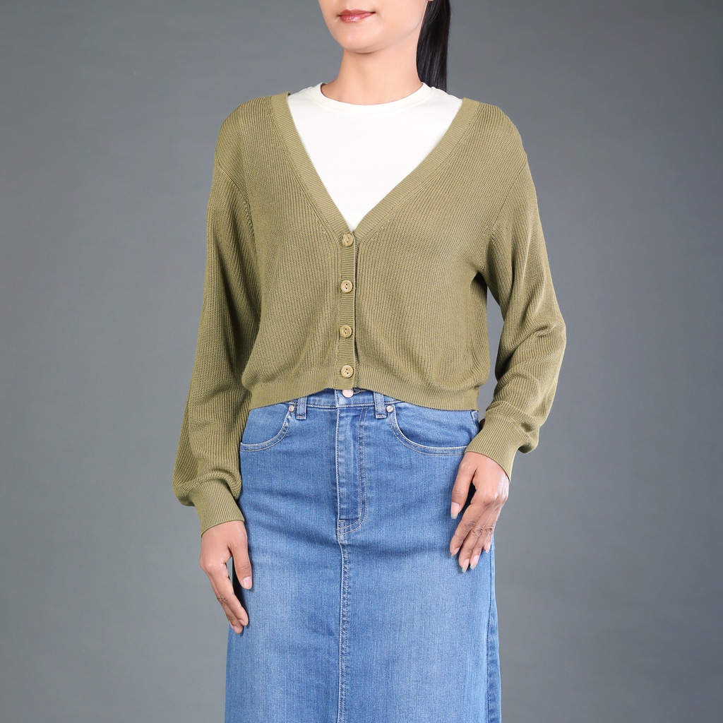 XA13535 Knitted Cardigan Lady