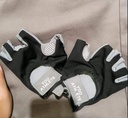 CGS0131 Glove Man