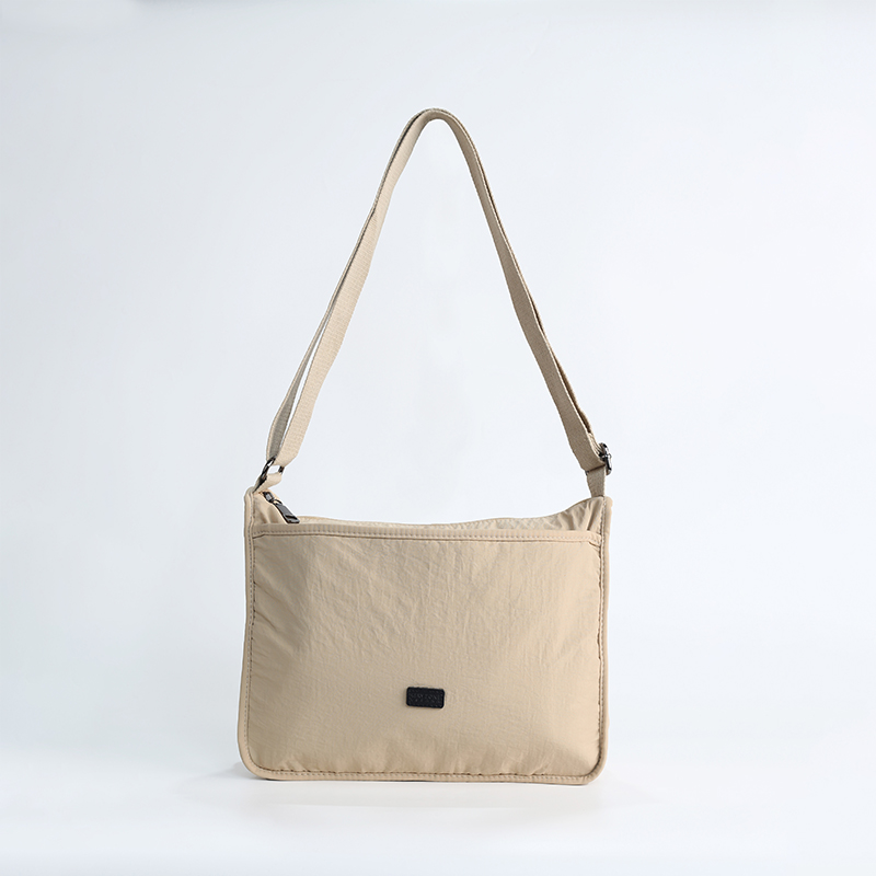 ZLB1670 Crossbody Bag Lady